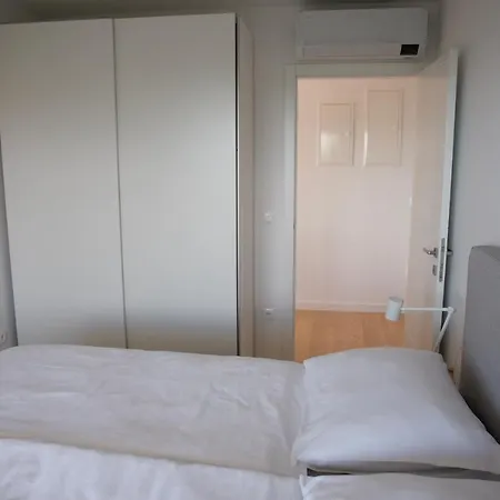 Nikola Luxury Borik * זאדאר
