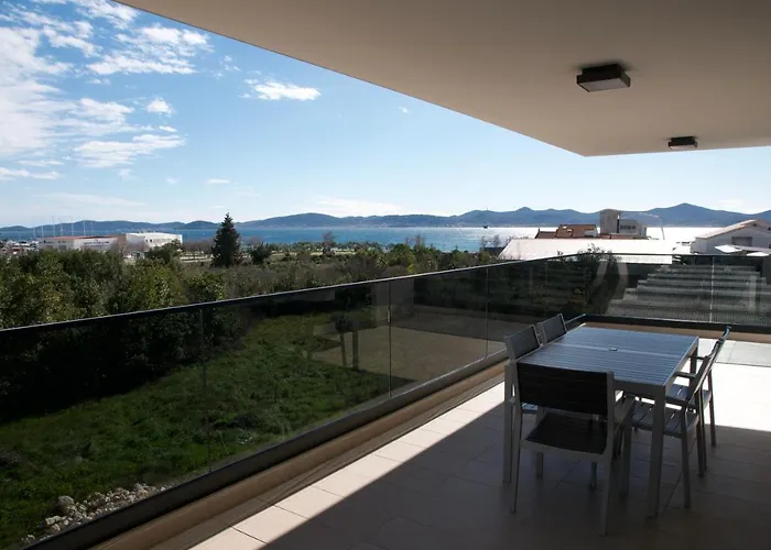 Nikola Luxury Borik Apartman *
